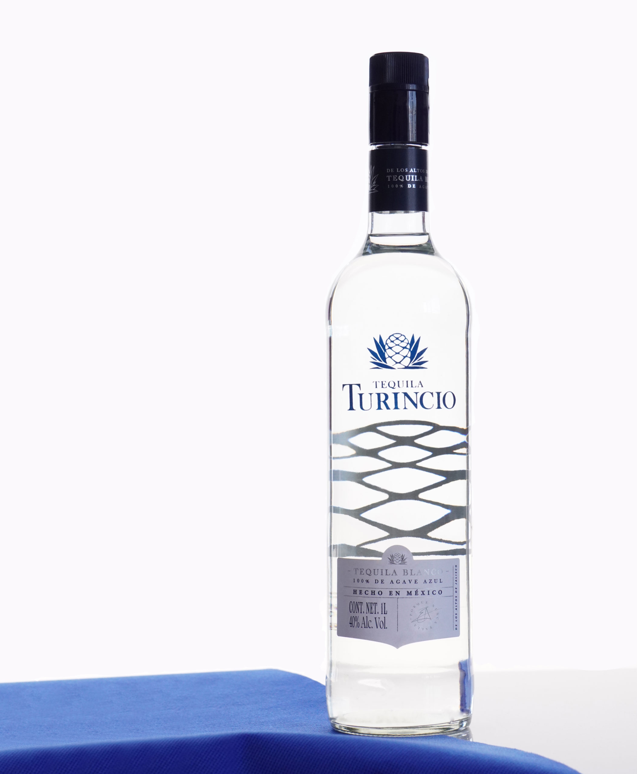 Botella Tequila Turincio